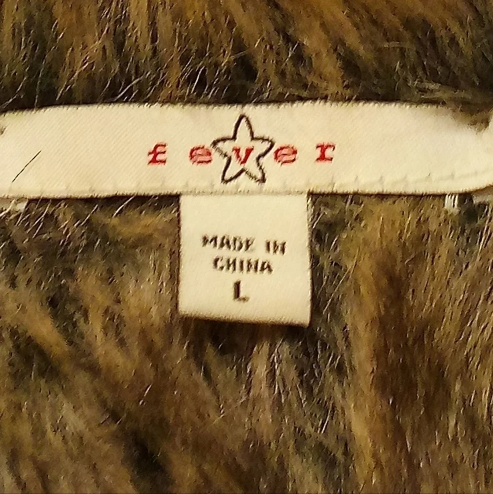 Fever -Vintage Faux Fur, Full Vest Polyester Suede, Size L Tan, 1 Button Closure - Picture 13 of 16